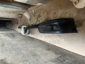 Camry 2011 Spoiler (SE)