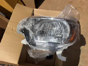 Tacoma 12-14 Headlight Pair