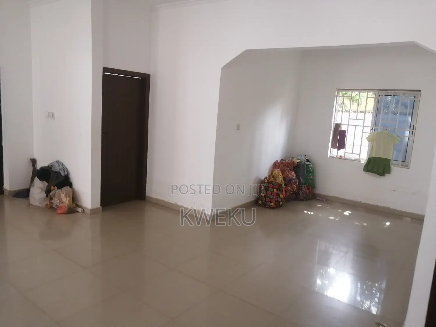 3bdrm House in Seedovproperties, Baatsona Total for rent