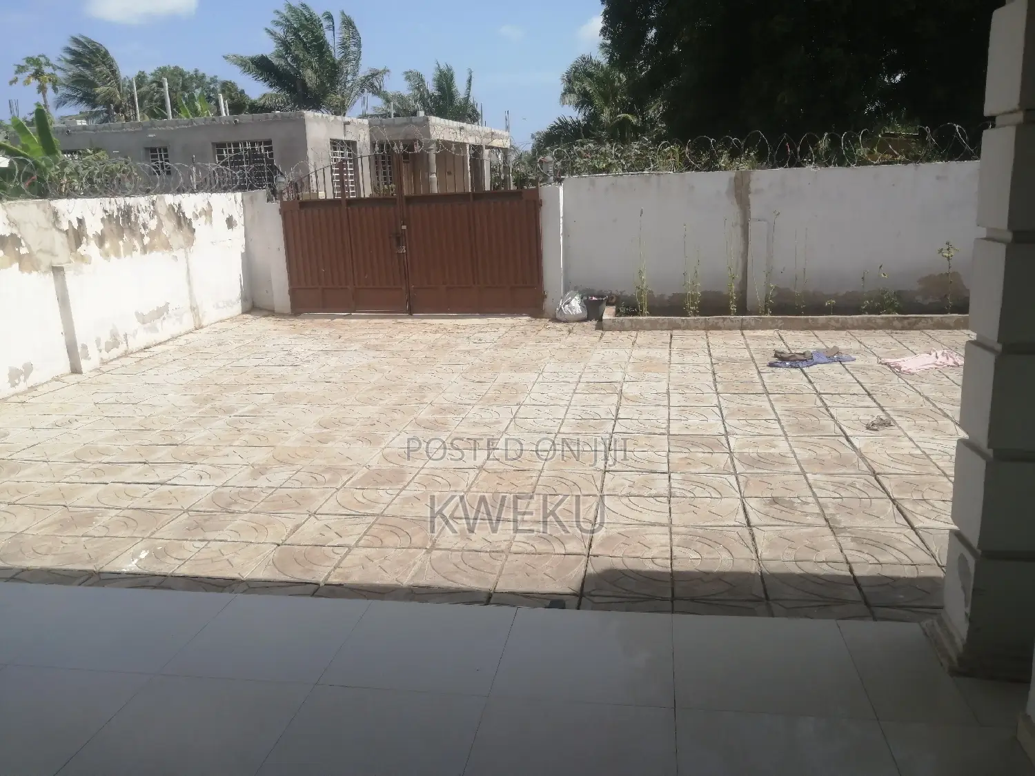 3bdrm House in Seedovproperties, Baatsona Total for rent