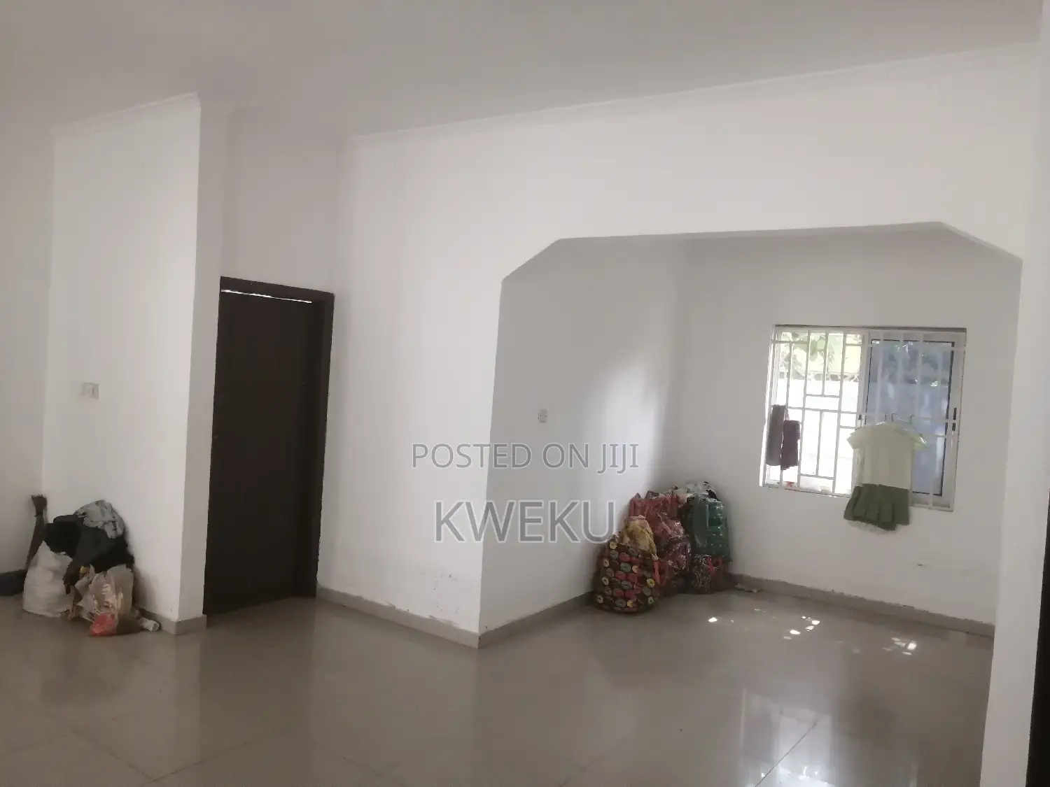 3bdrm House in Seedovproperties, Baatsona Total for rent