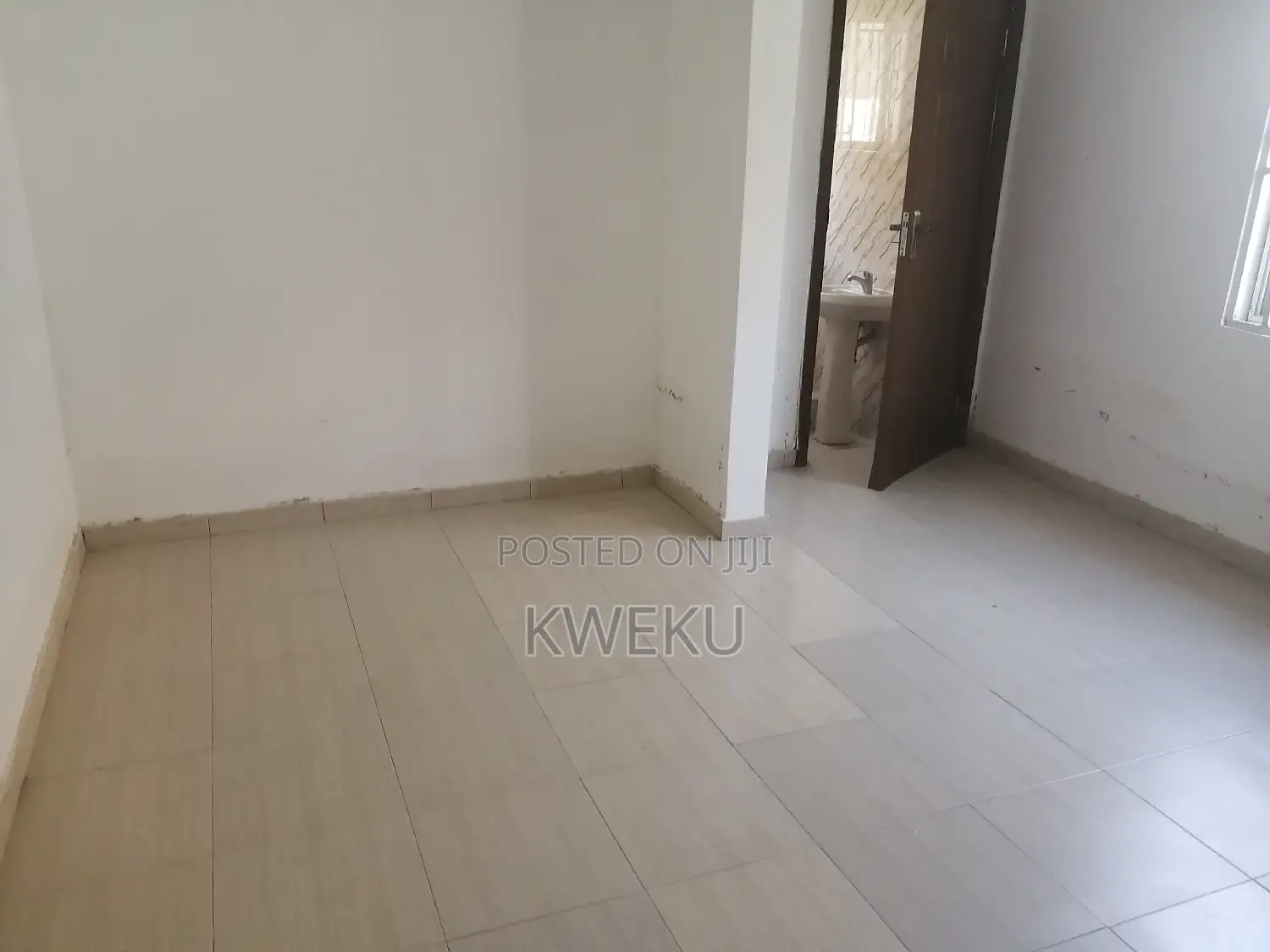 3bdrm House in Seedovproperties, Baatsona Total for rent