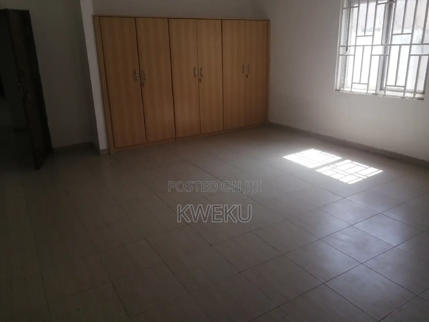 3bdrm House in Seedovproperties, Baatsona Total for rent