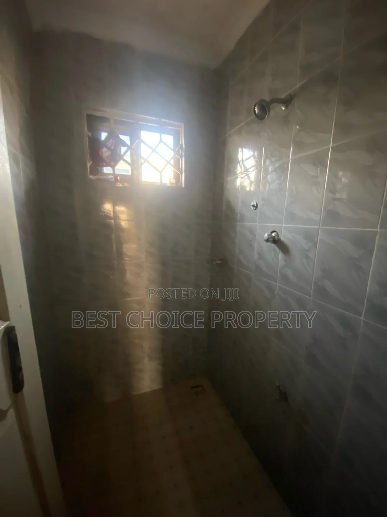 3bdrm Apartment in Housing Down, Adenta for rent