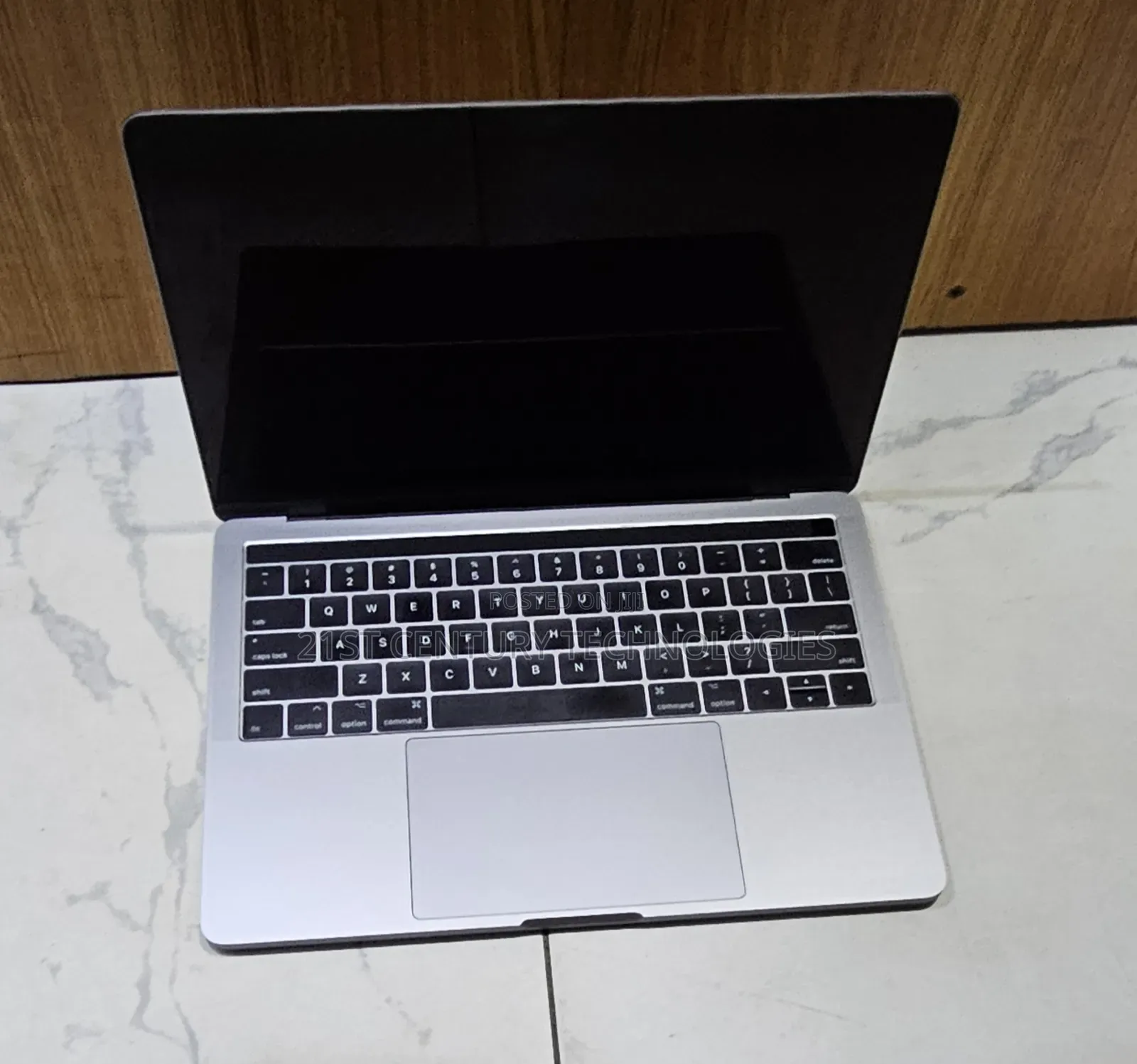 Laptop Apple MacBook Pro 2016 8GB Intel Core I5 SSD 512GB
