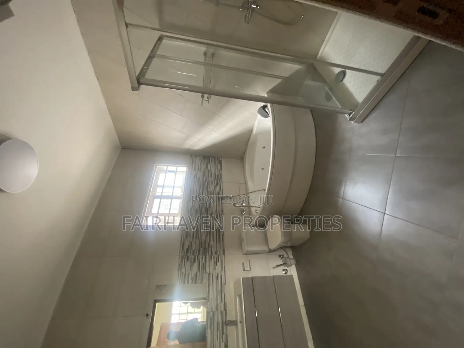 3bdrm House in East Airport for rent