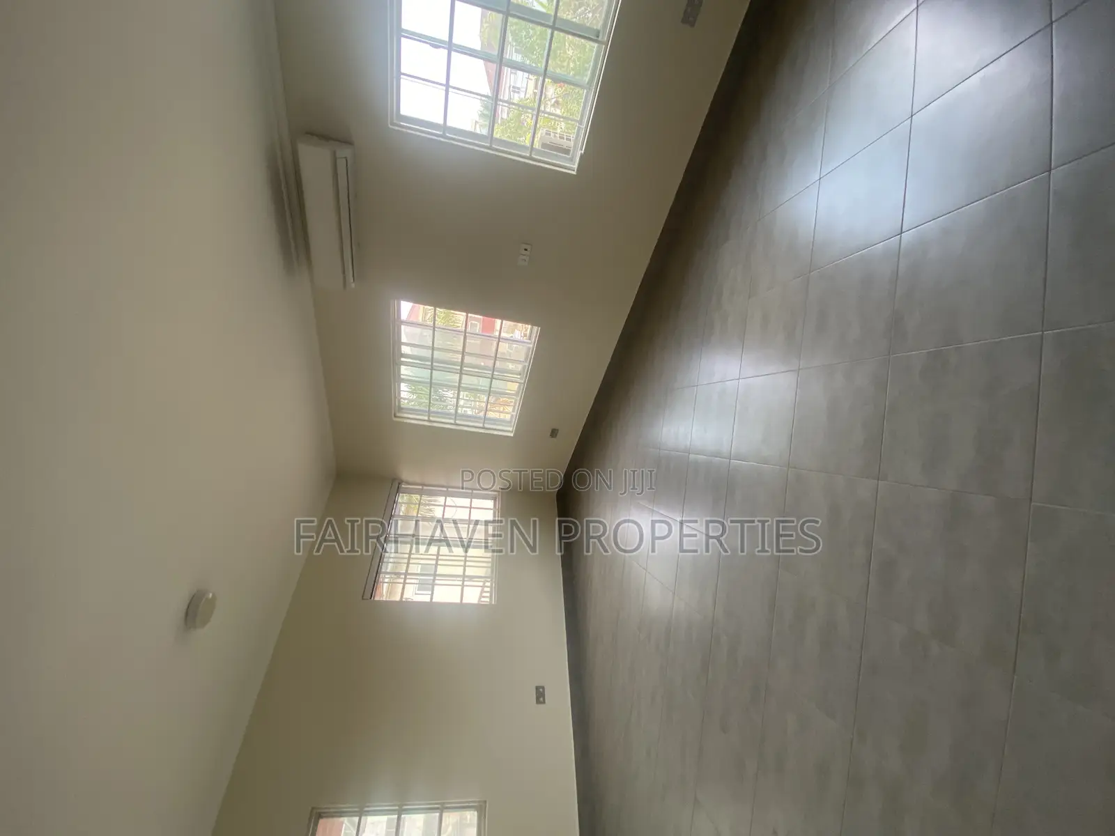 3bdrm House in East Airport for rent