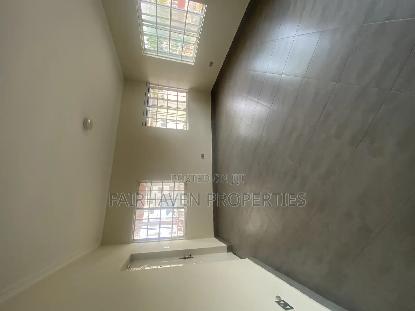 3bdrm House in East Airport for rent