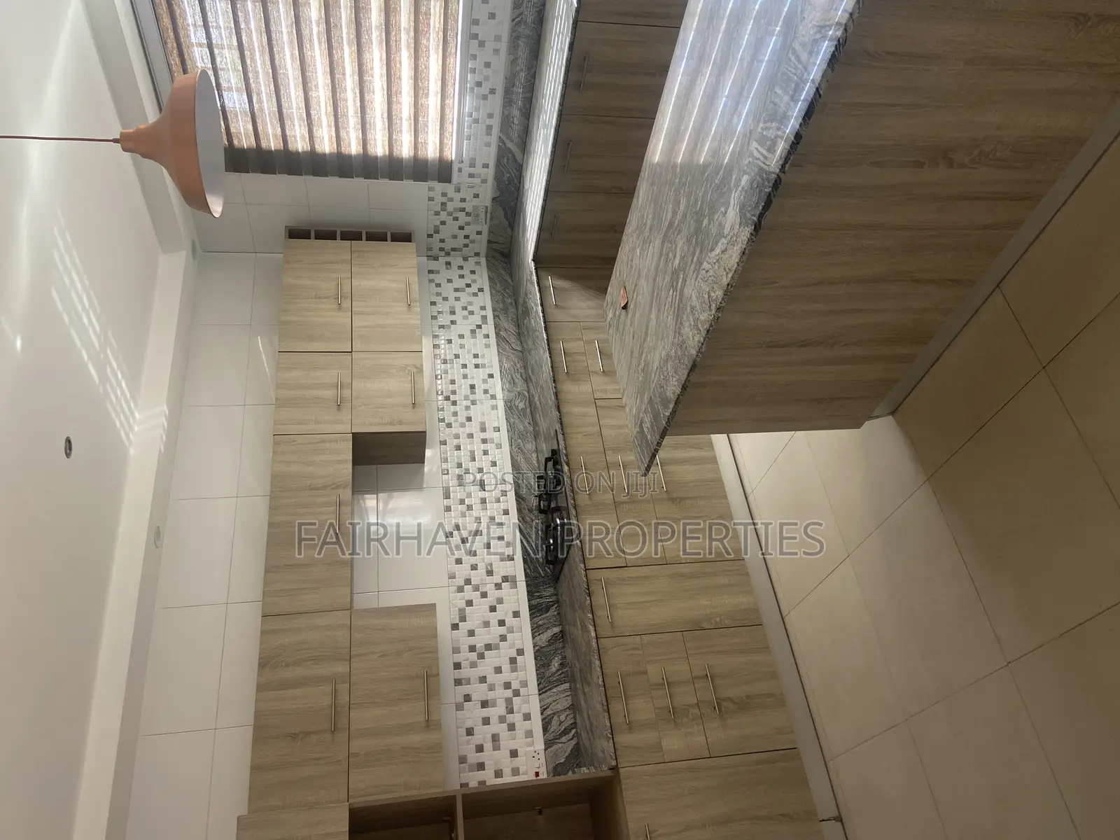 3bdrm House in East Airport for rent