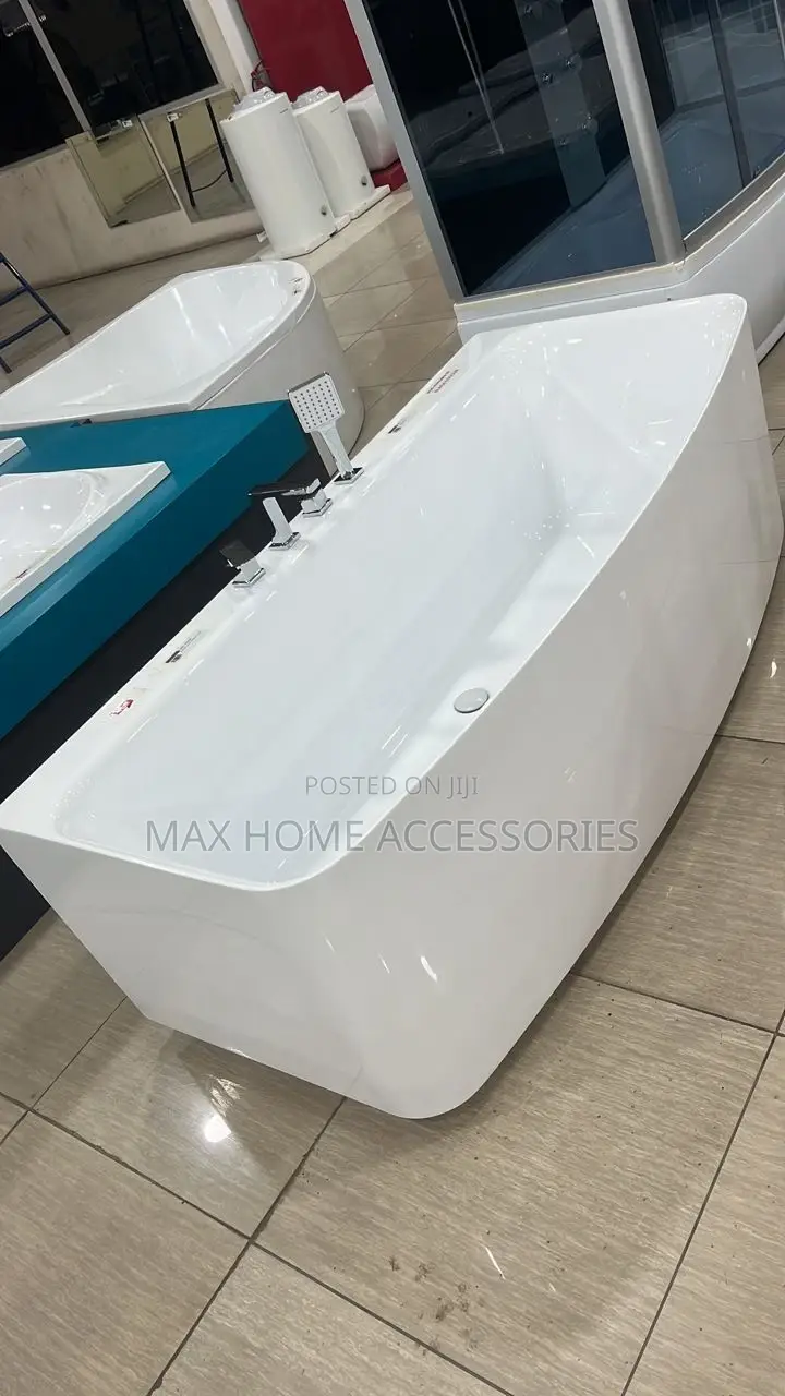 White Bath Tub