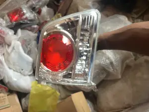 Fortuner 2011 Back Up Lamp Pair