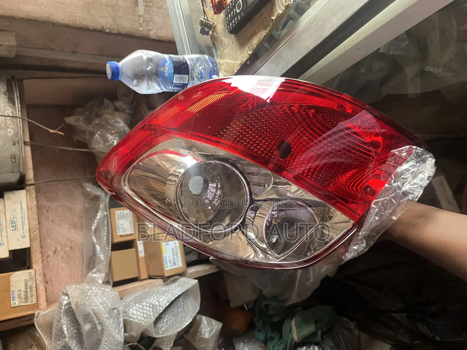 Matrix 2009-2013 Tailight Pair