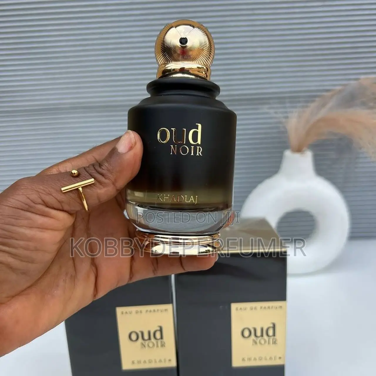 Oud Noir Perfume