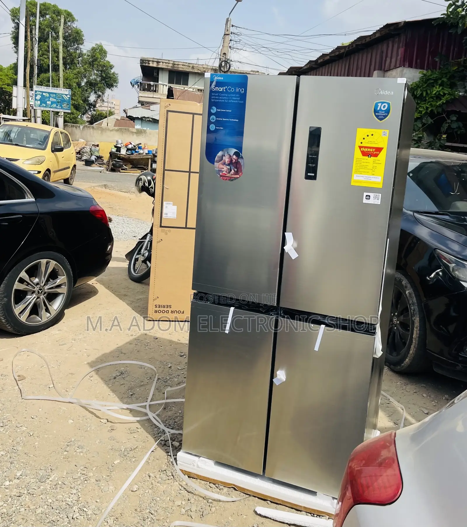 Super Chilling Midea MDRF632FGN46D 464L Side by Side Fridge.