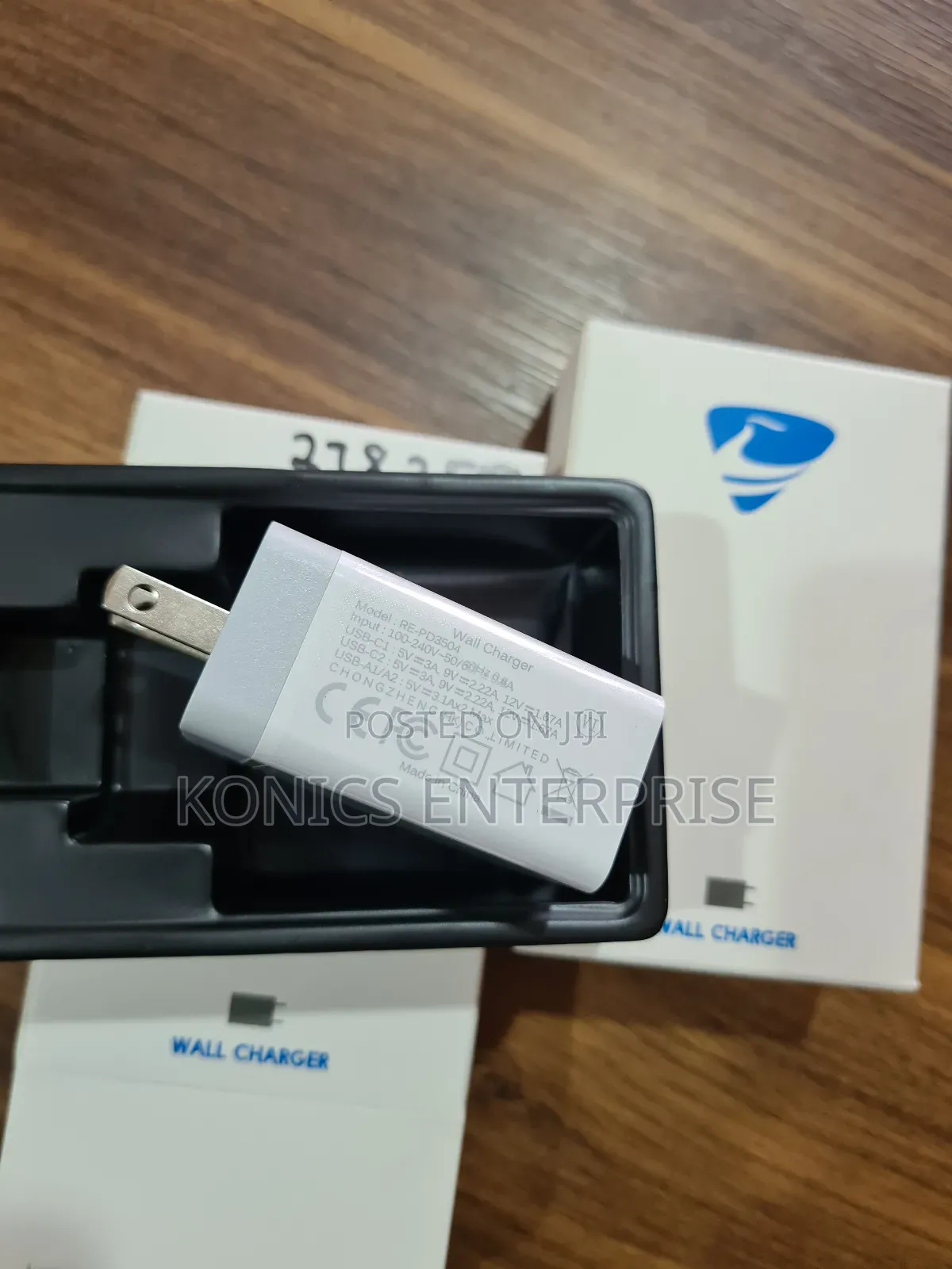 Usb and Type C Charger Block