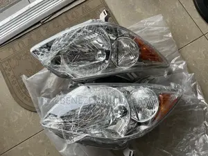 Pontiac Vibe 2005,2006,2007,2008 Headlights