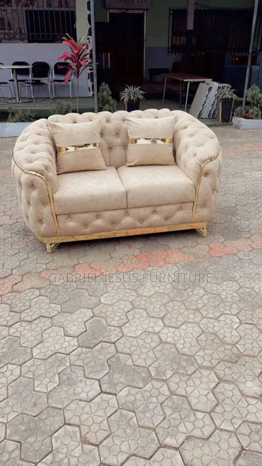 2 in 1 Sofa Seater