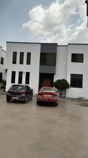 2bdrm Apartment in Catapillar, Adjiriganor for rent
