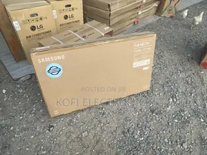 Netflix New Samsung 32′′ HD Digital Satellite LED TV