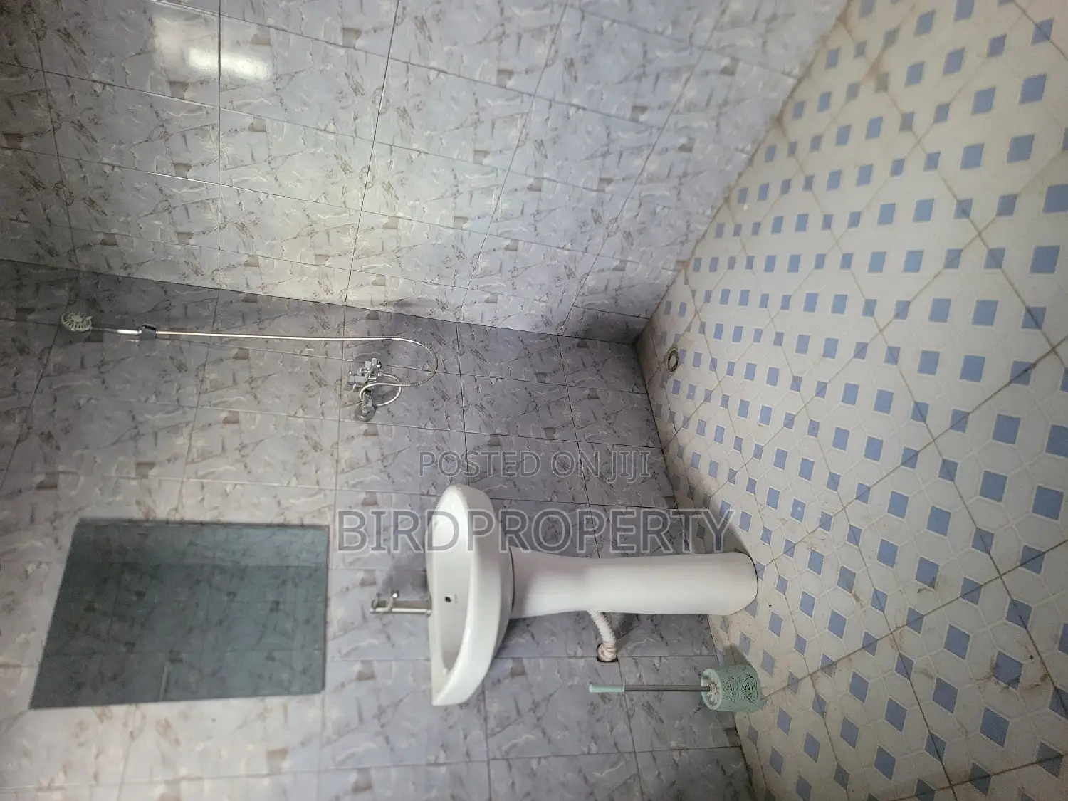 2bdrm Apartment in Birdgroup, Lake Side Estate for rent