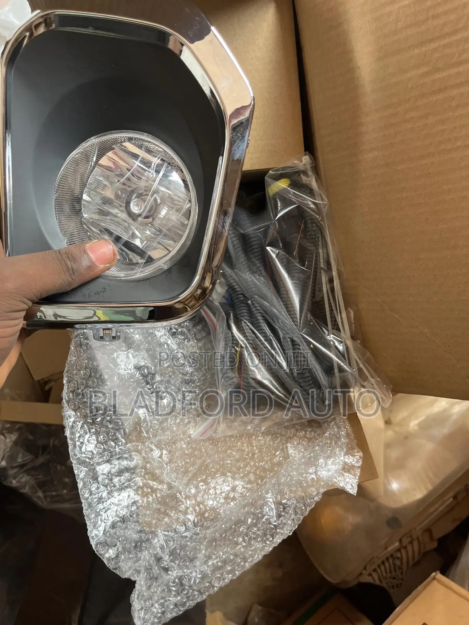 Tacoma 16 Foglight and Cover Complete