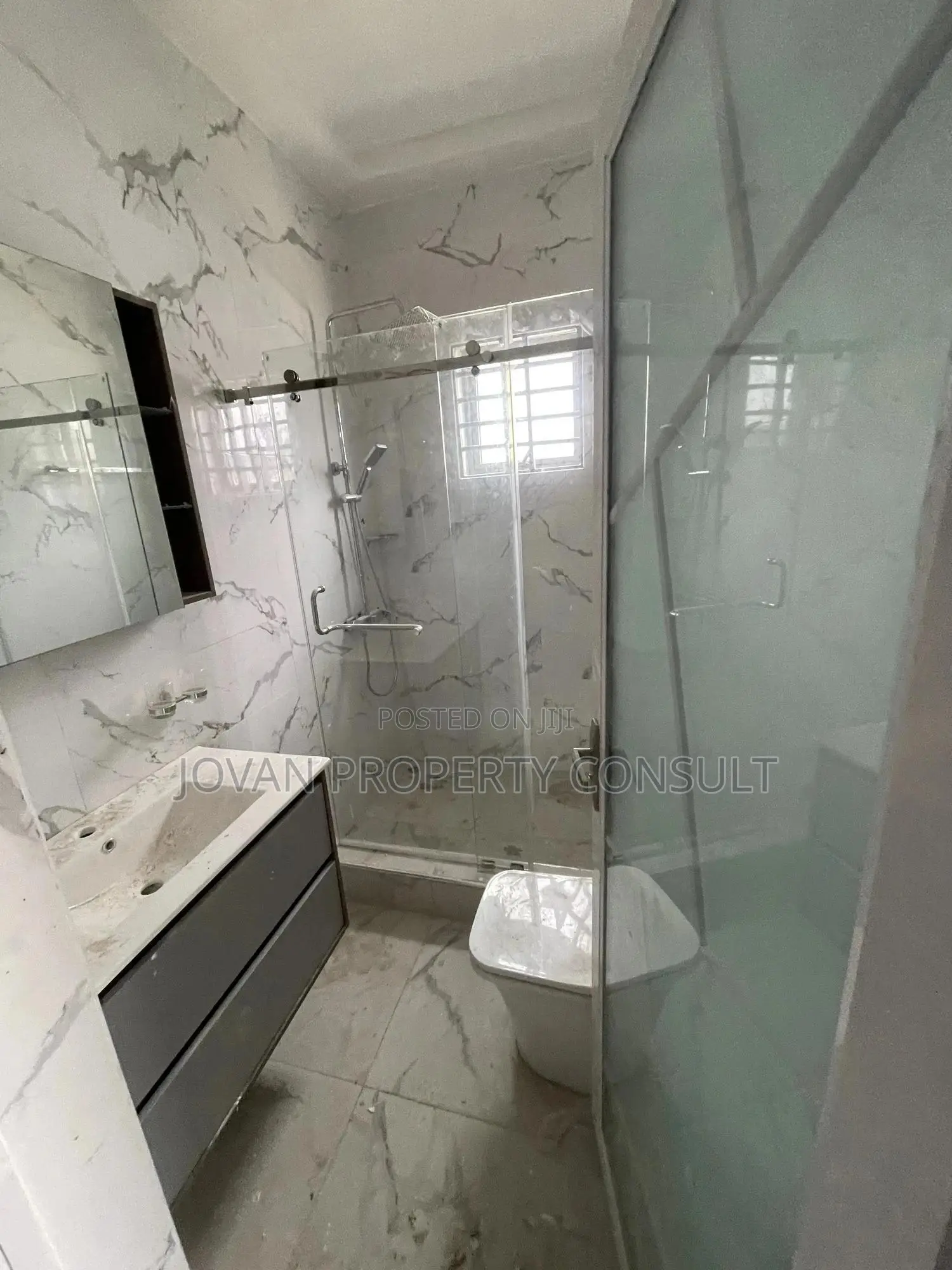 3bdrm House in Pokuase Odumasi, Ga South Municipal for sale