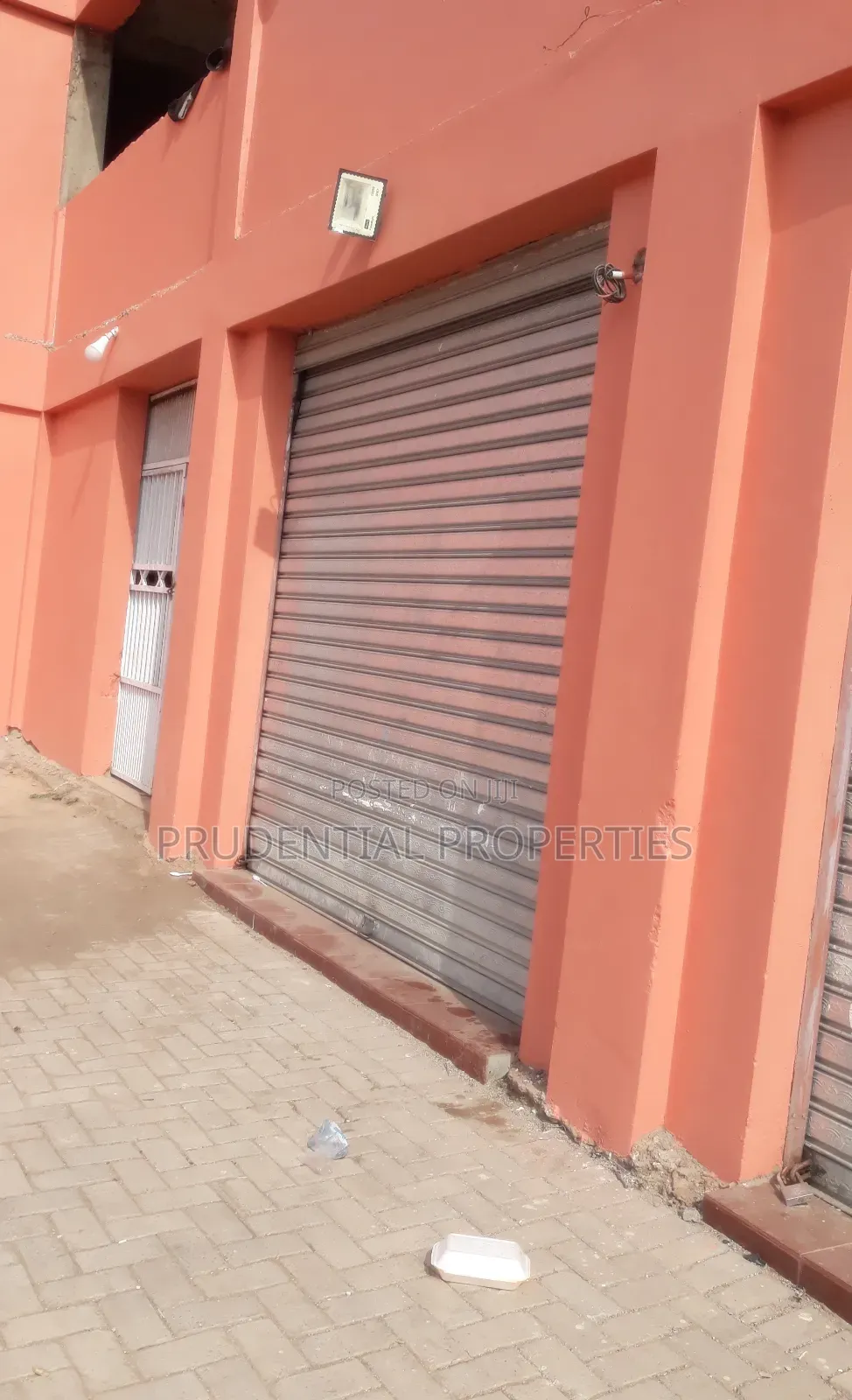 Double Shop for Rent at Anyaa
