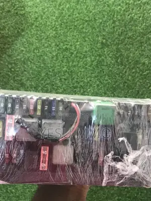 Mercedes Benz C250 Fuse Box