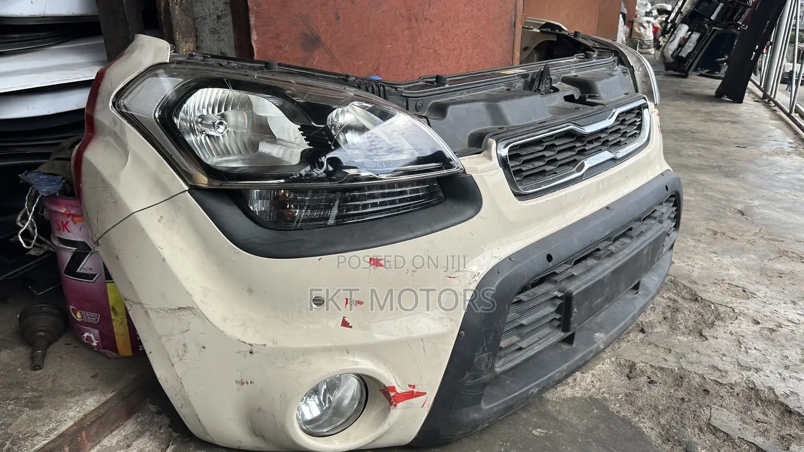 Kia Soul Front Cut