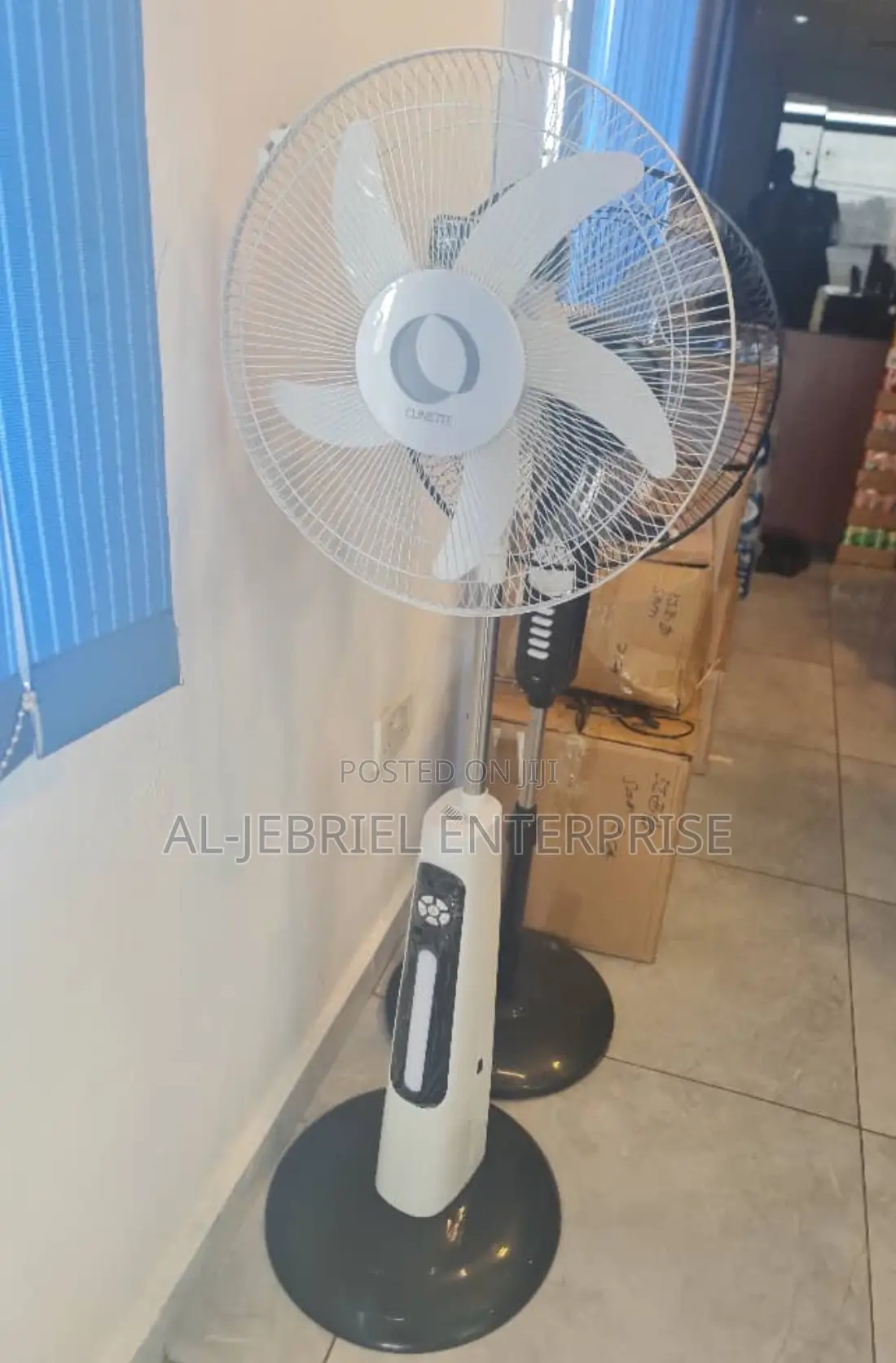 Energetic Long Lasting 16 Inches Solar Rechargeable Fan