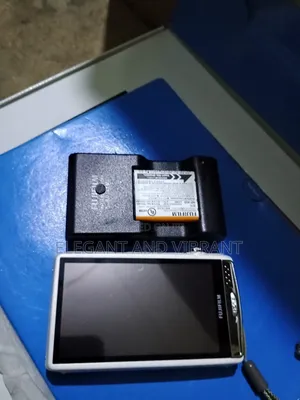Fairy Used Fujifilm Camera With Rechargeable Battery
