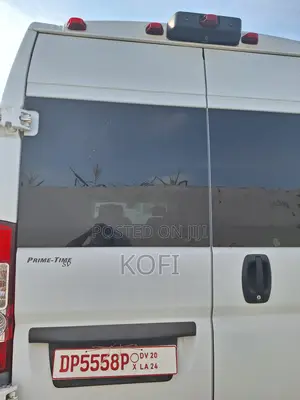 Dodge B3500 2015 White