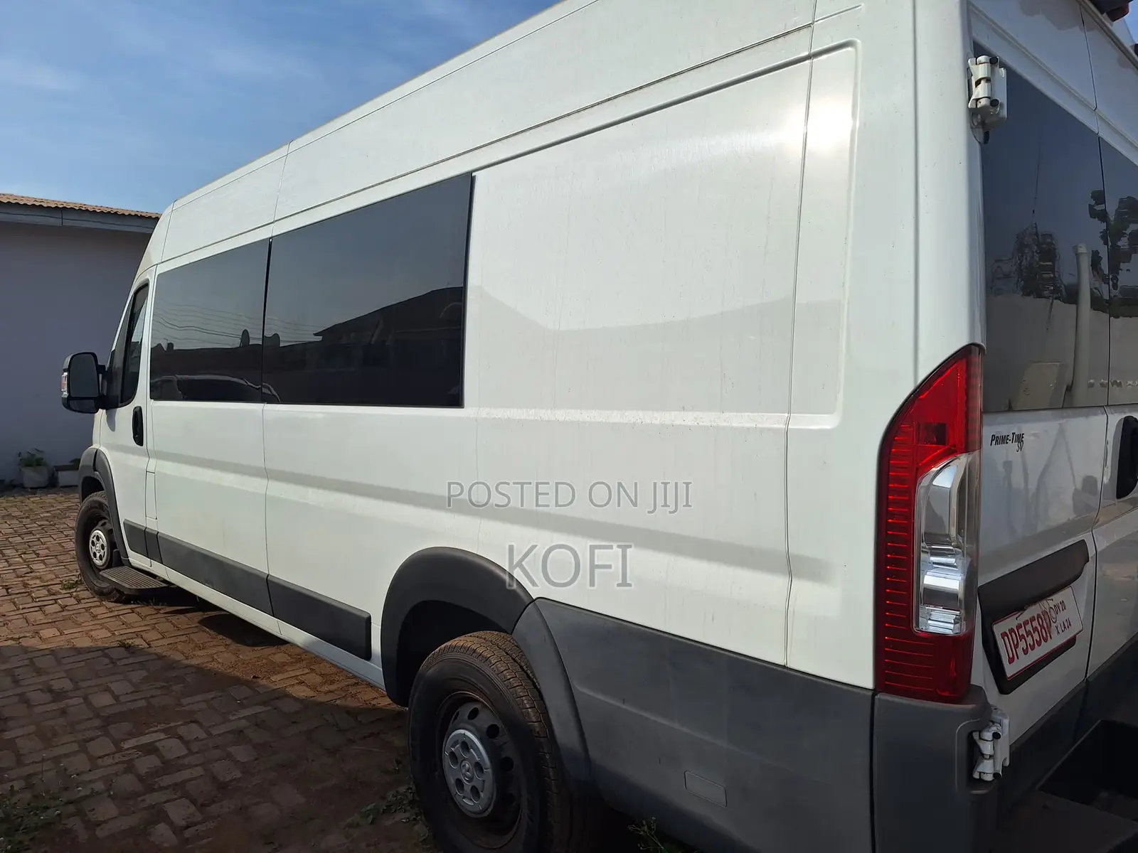 Dodge B3500 2015 White