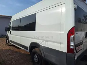 Dodge B3500 2015 White