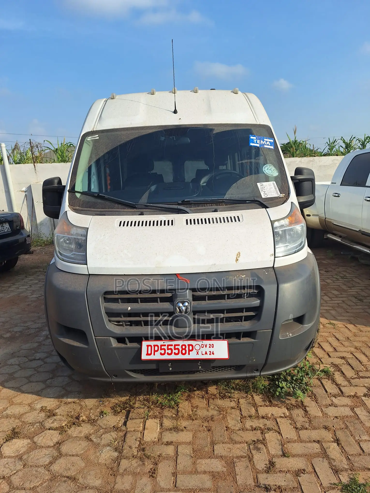 Dodge B3500 2015 White