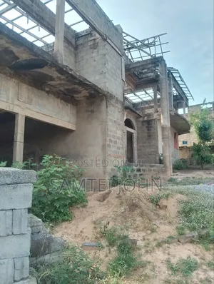 7bdrm Apartment in Sinco Properties, Aburi for sale