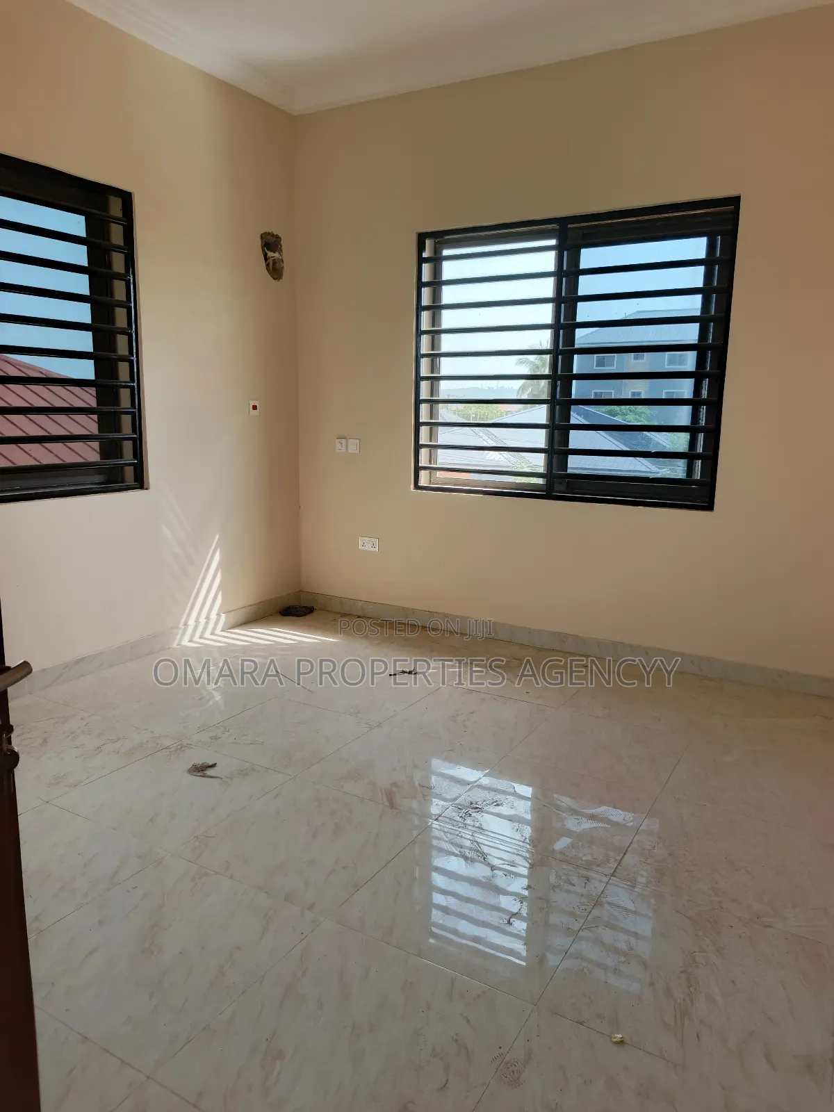 1bdrm Apartment in Madina for rent
