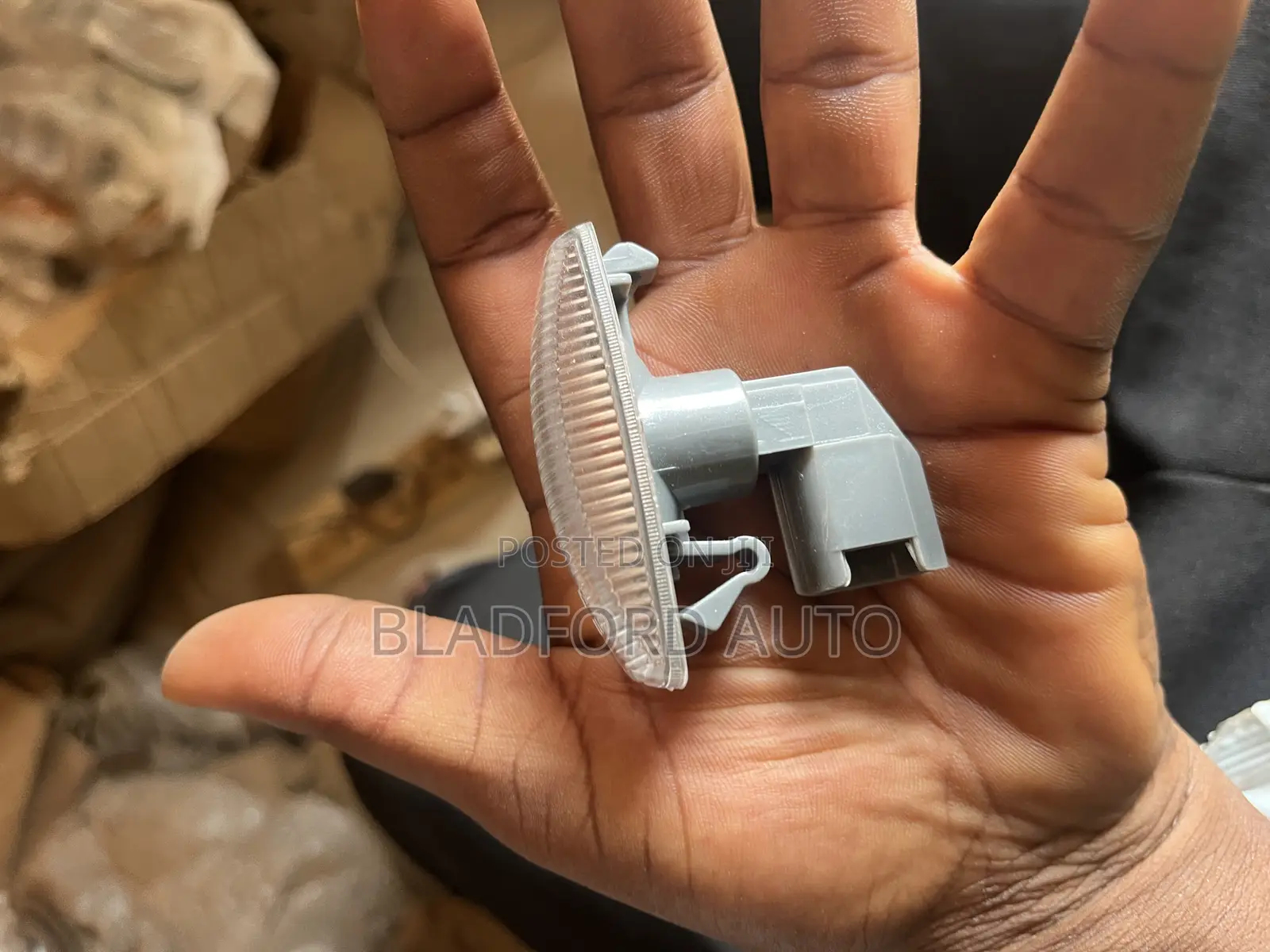 Hilux Revo 2015-2022 Fender Light