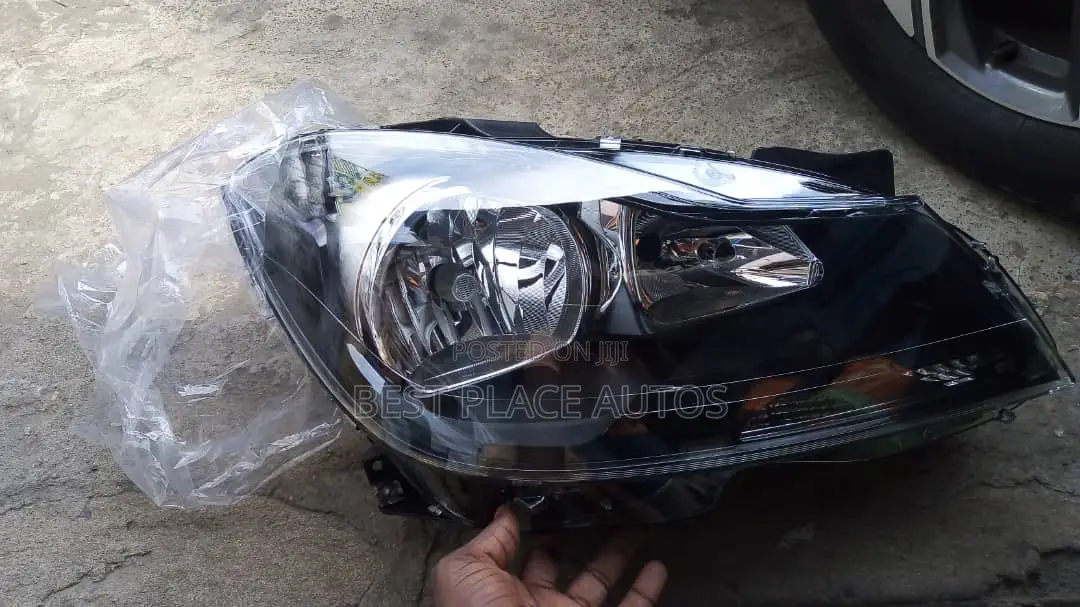 Benz W204 2011 4matic .