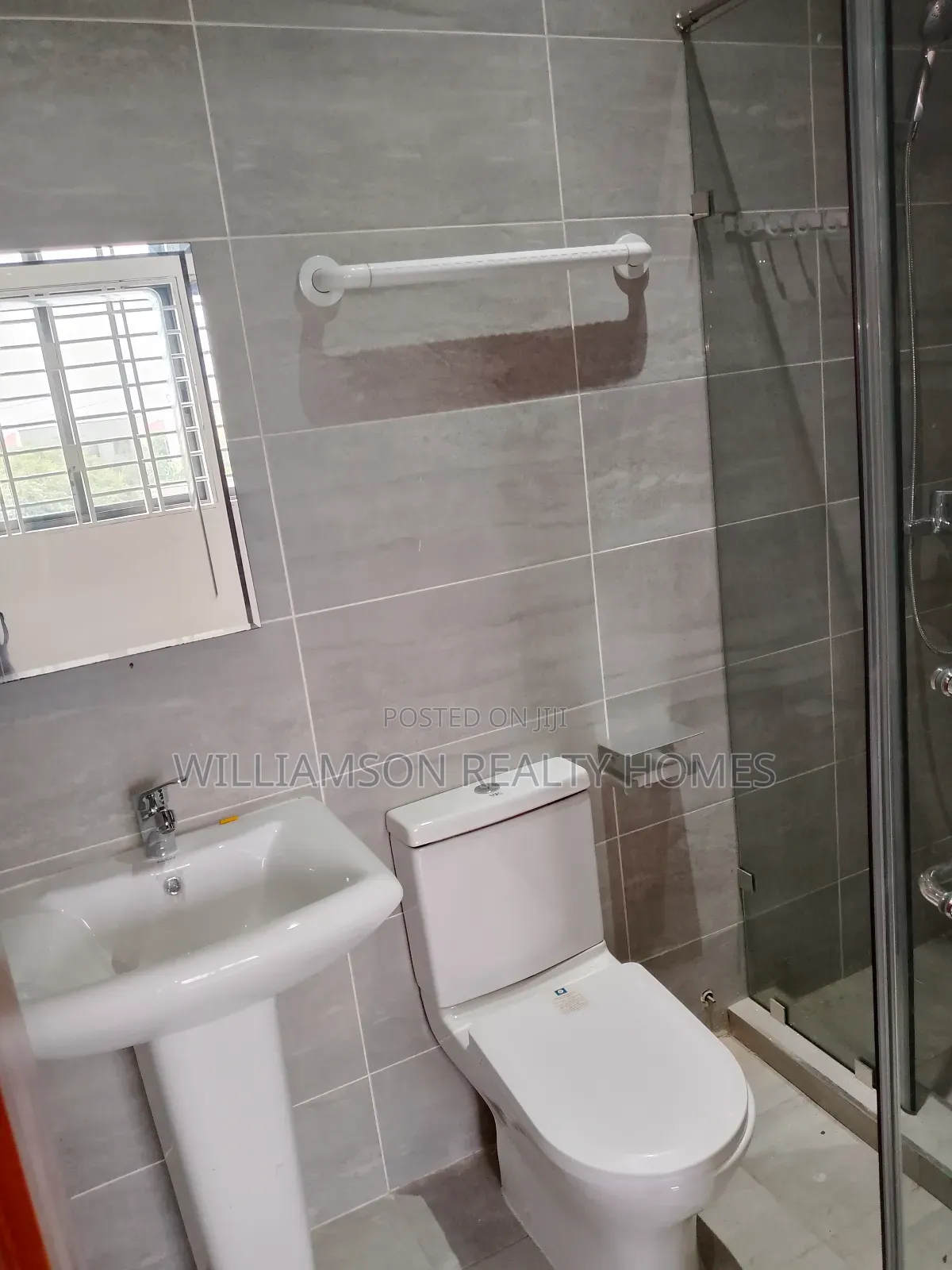 3bdrm Apartment in M.F Estate Area, for rent