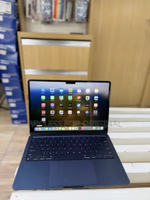 Laptop Apple MacBook Air 2023 M2 8GB Apple M2 SSD 256GB