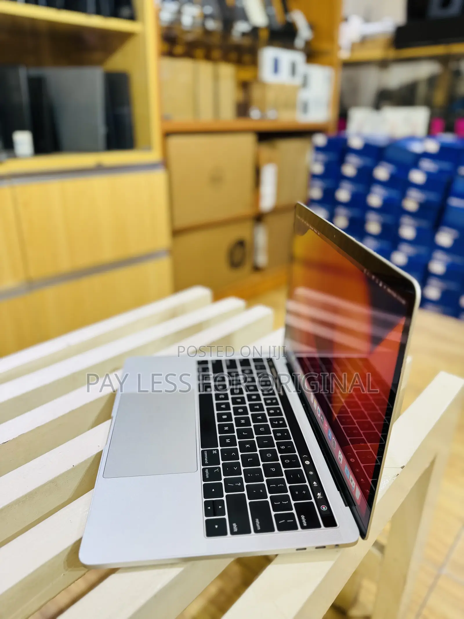 Laptop Apple MacBook Pro 2018 16GB Intel Core i5 SSD 512GB