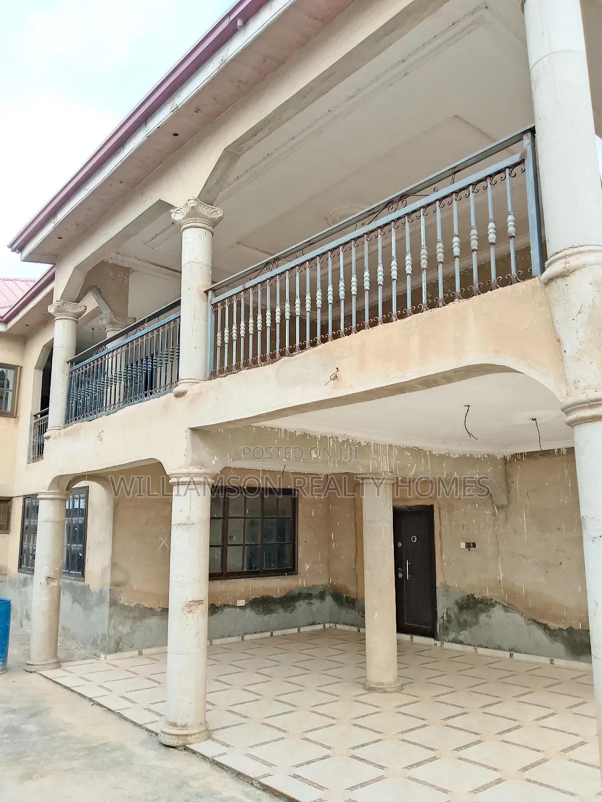 5bdrm House in Hfc Estate Area, Spintex for rent