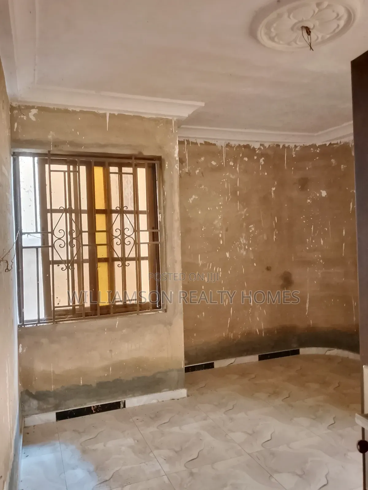 5bdrm House in Hfc Estate Area, Spintex for rent