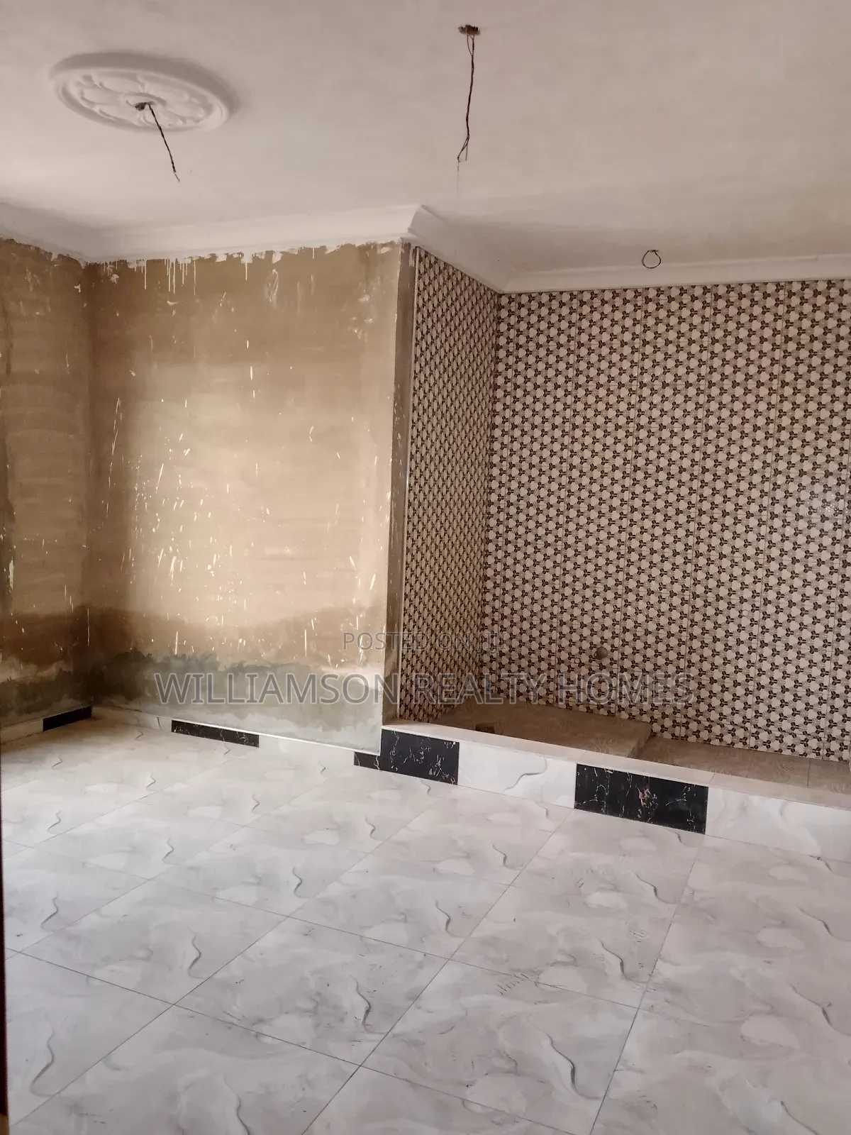 5bdrm House in Hfc Estate Area, Spintex for rent