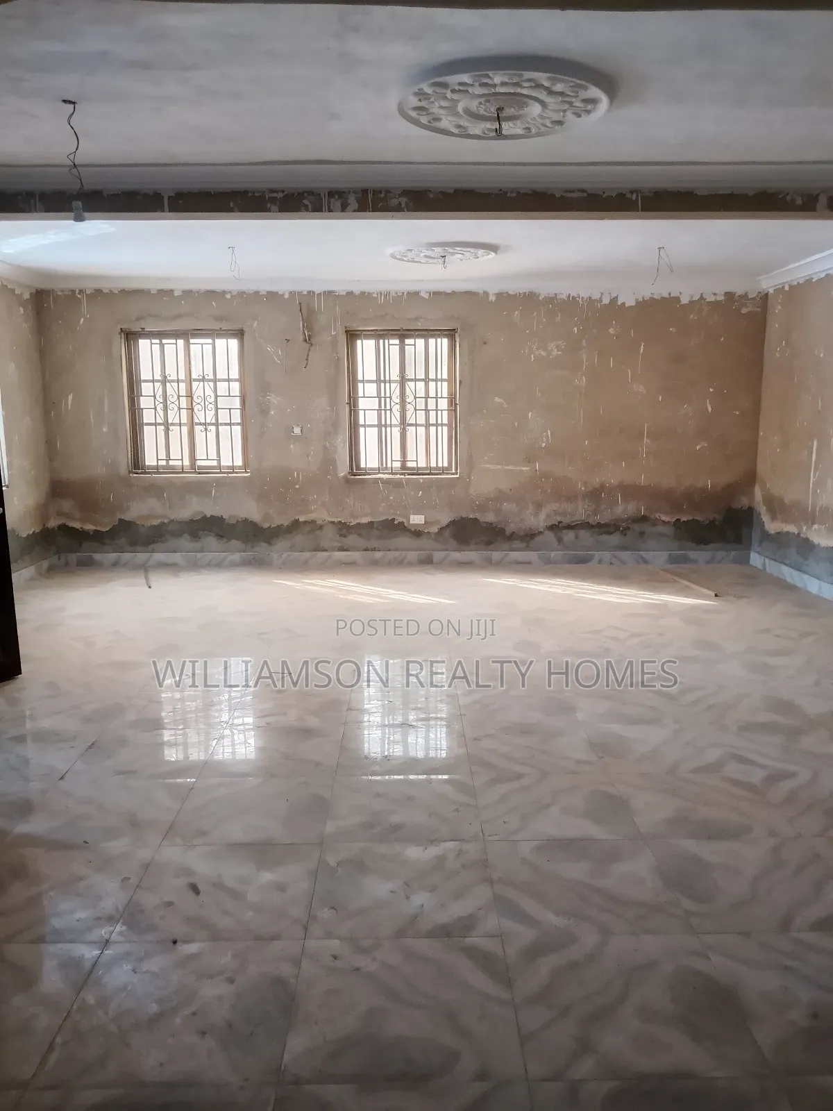 5bdrm House in Hfc Estate Area, Spintex for rent