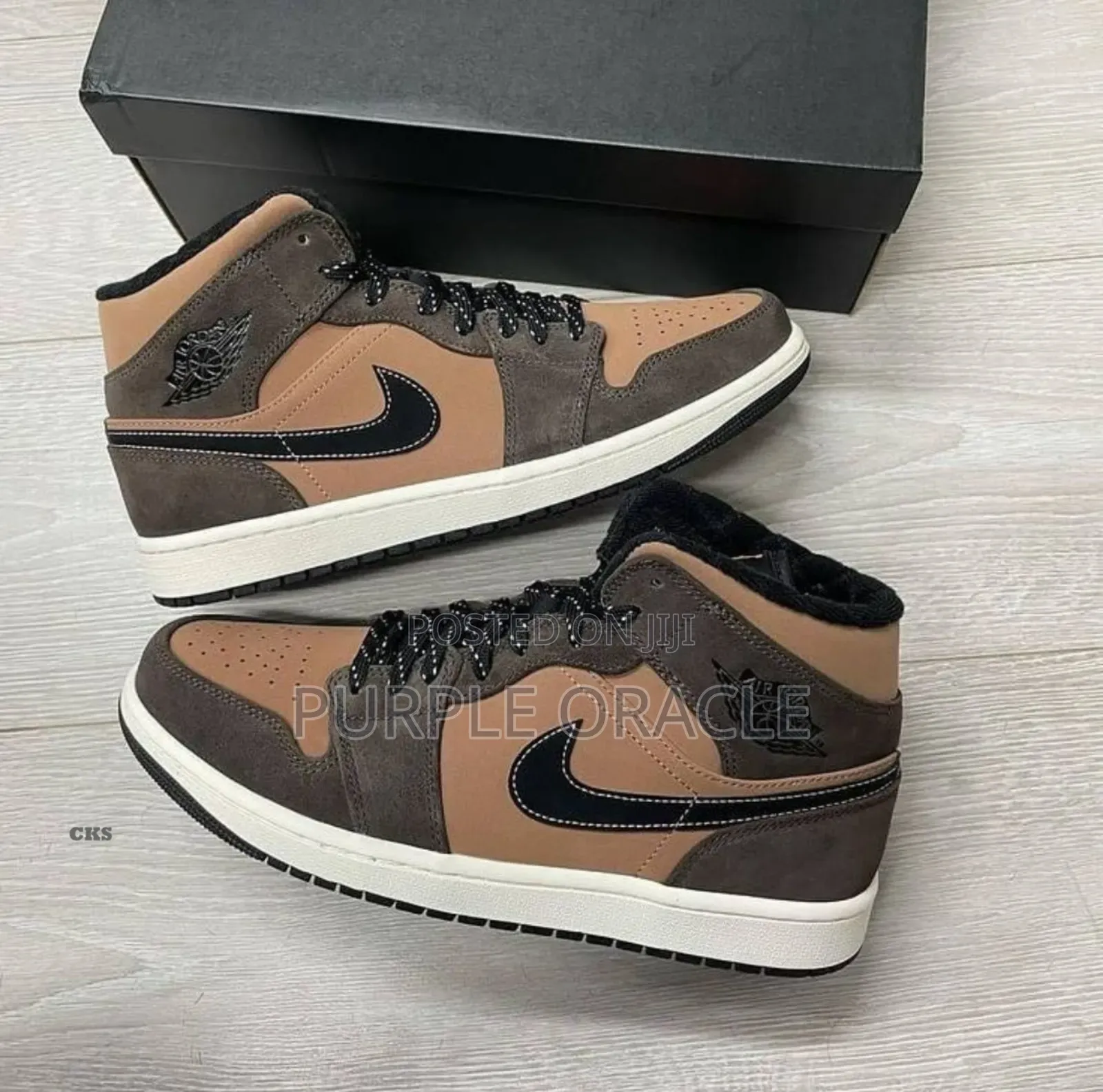 Elegant Sneaker for Gentlemen by Nike