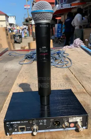 Shure QLX D4 Single Wireless Microphone