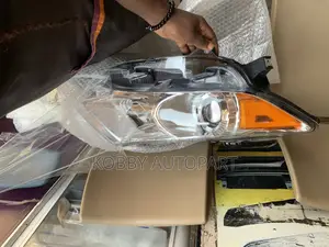 Toyota Venza Headlight 2009 - 2016