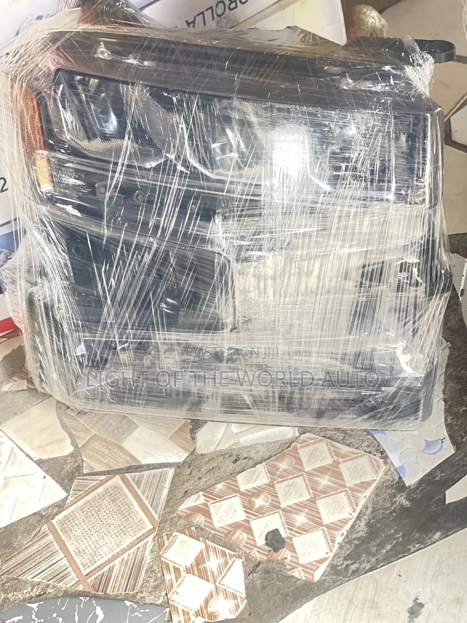 Chevrolet Silverado 1500 2019-21 Headlight Right Side